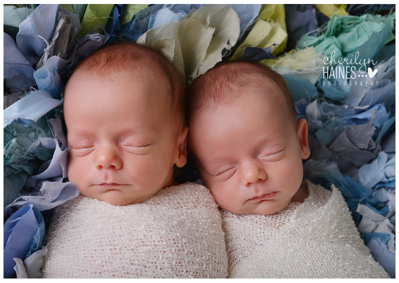 Bradley & Brody – 24 days old | Baton Rouge Newborn Twins Photographer ...