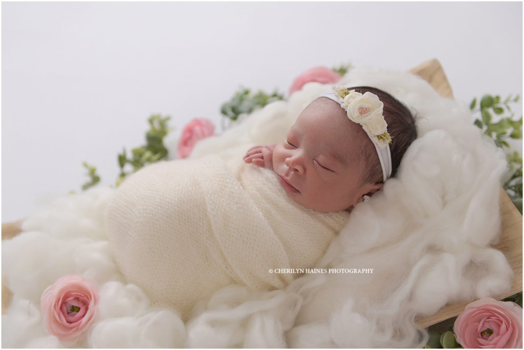 20 day old newborn baby boy photographed in Baton Rouge, louisiana by cherilyn haines photography