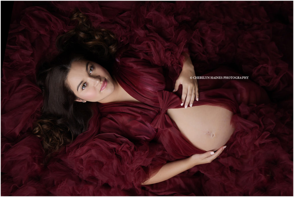 fine art maternity portrait session in baton rouge, louisiana with cherilyn haines photography