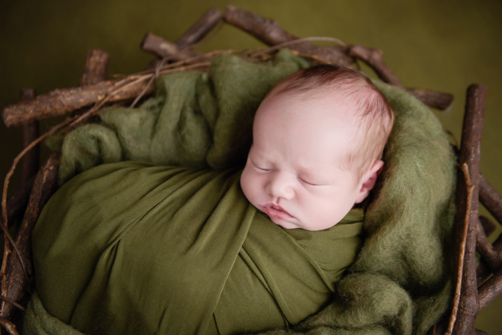 newborn session in denham springs, louisiana with cherilyn haines photography
