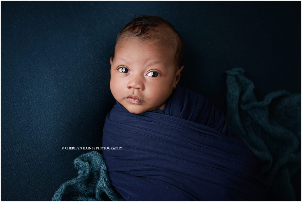 awake newborn portraits with cherilyn haines photography in baton rouge, louisiana