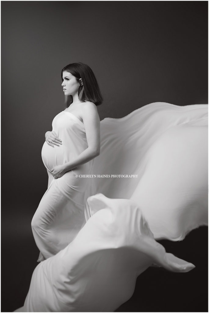black and white fine art maternity portrait photographed by cherilyn haines photography in baton rouge, louisiana