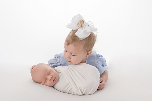 Newborn and big sister during Baton Rouge studio session