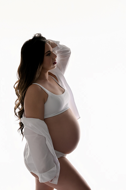 Silhouette maternity portrait of pregnant mother in Baton Rouge studio